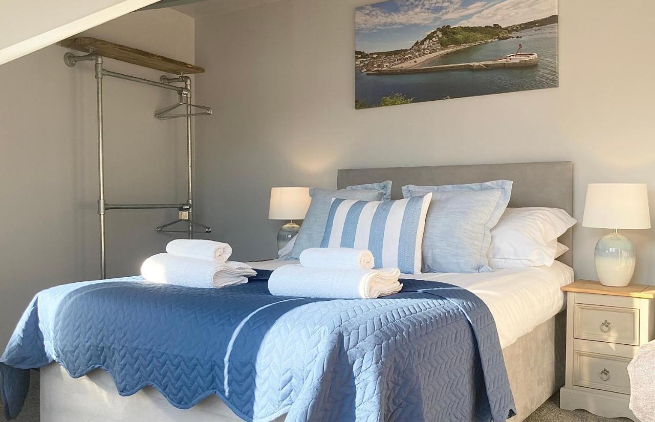 Looe With A View - Entire Apartment With Free Allocated Parking Exterior foto